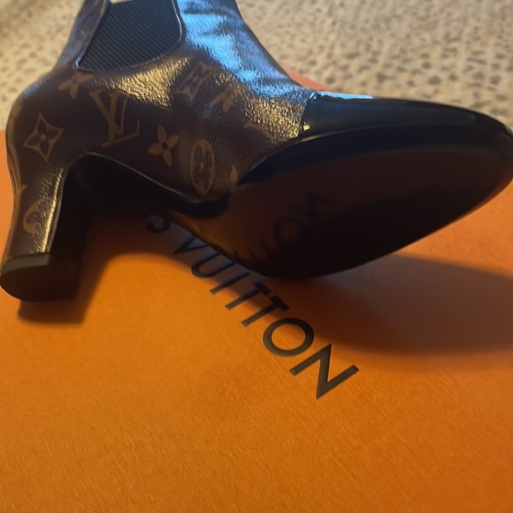 Louis Vuitton Brown/Black Monogram Canvas/Patent Revival Ankle Boot Size 36 1/2 - Picture 3 of 3